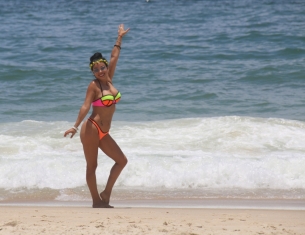 Brasilianerin beim Fototermin am Beach.